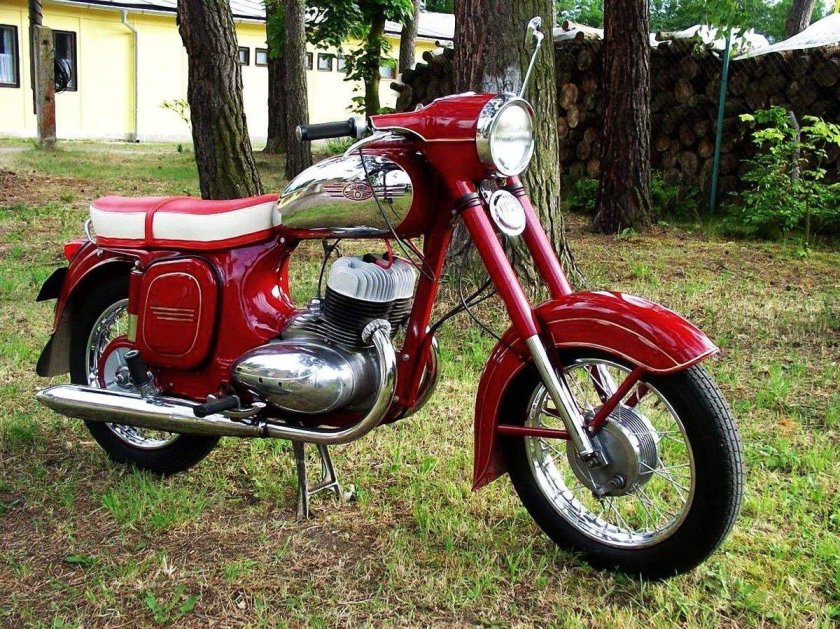 Мотоцикл Ява 350 старушка