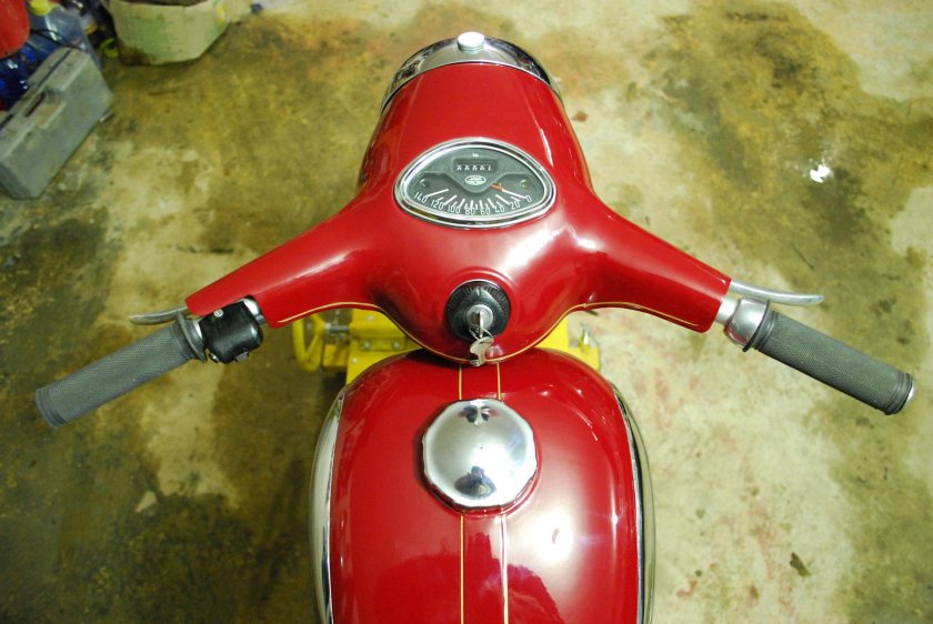 Ява 360 старушка