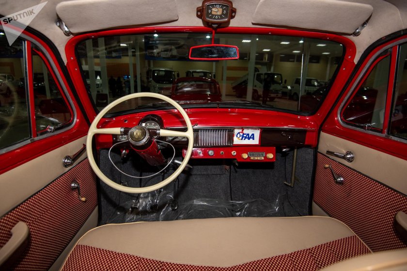 Москвич 403 салон