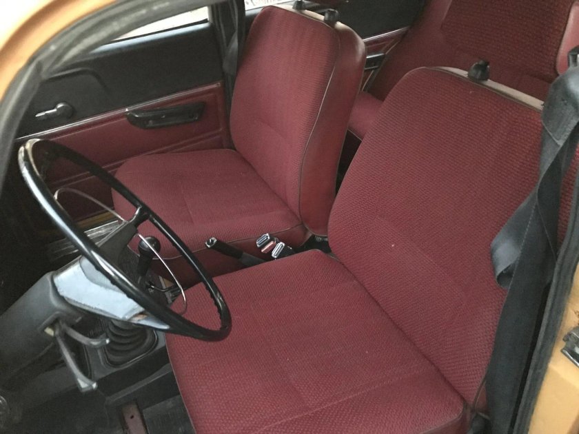 Салон москвич 2140