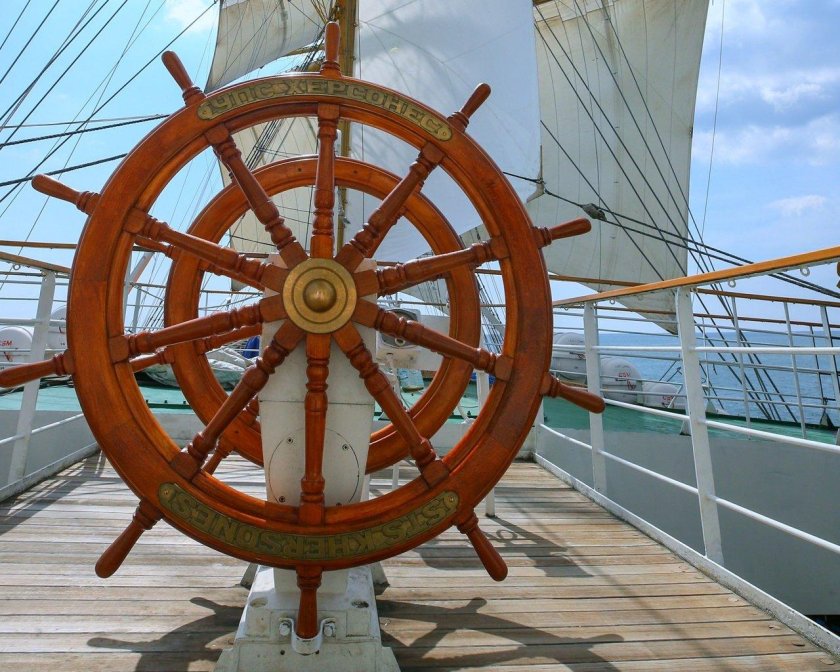 Штурвал Барка Крузенштерн