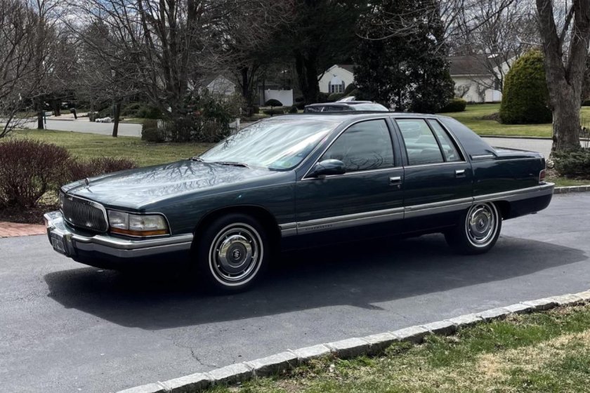 Buick roadmaster sedan