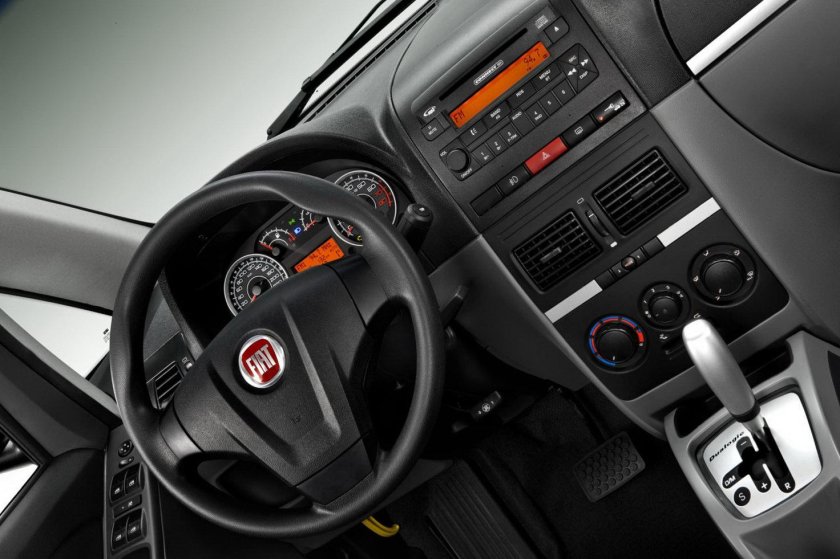 Fiat Doblo 2012 салон