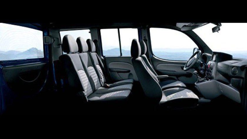 Фиат Добло 2007 года салон