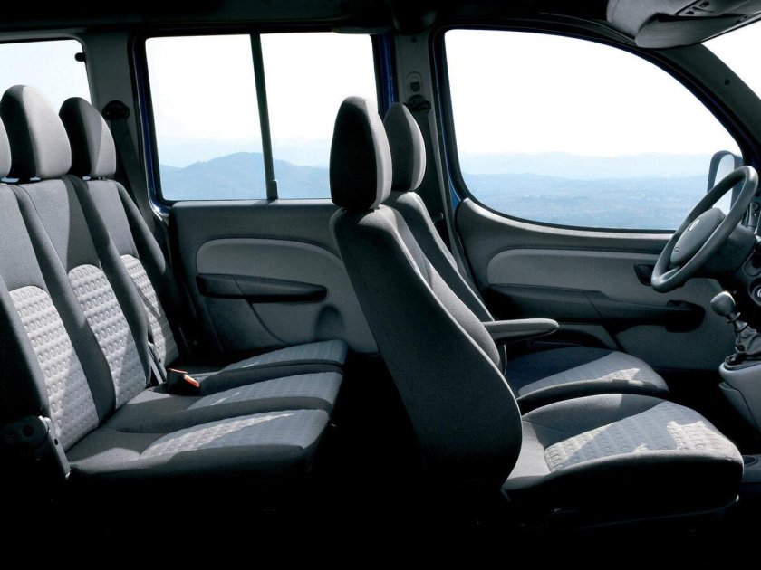 Fiat Doblo Panorama салон