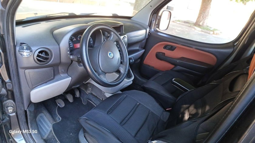 Фиат добло салон