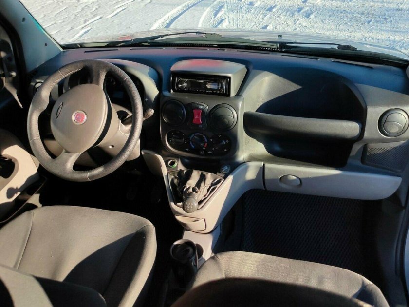 Fiat doblo 2011