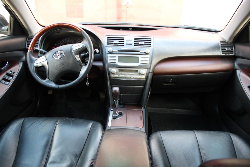 Toyota Camry 40 салон