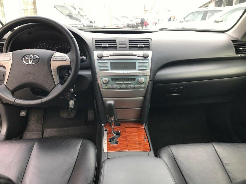 Toyota Camry 2007 салон