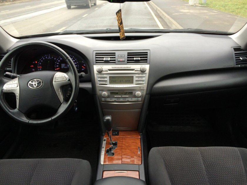 Тойота Камри 40 Рестайлинг салон