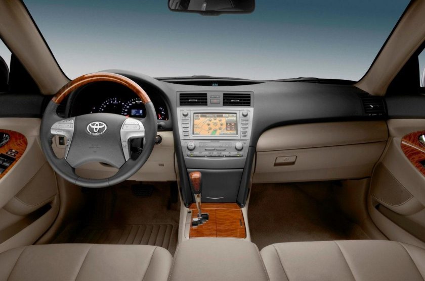 Toyota Camry 2009 салон