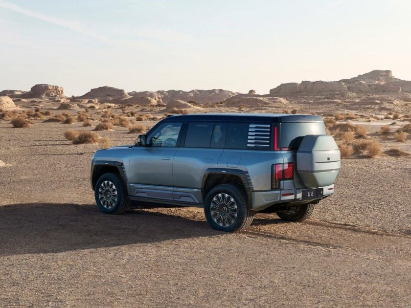 Yangwang u8 внедорожник