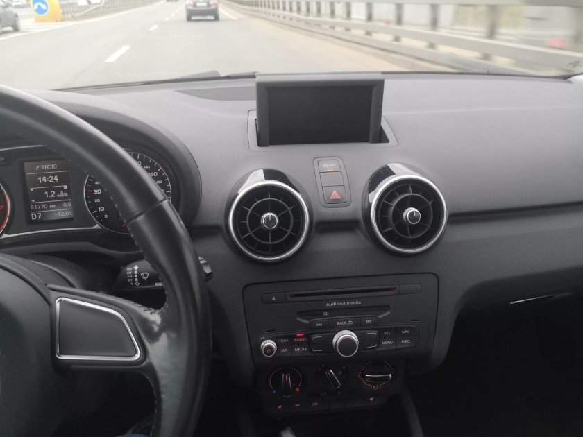 Audi a1 магнитола