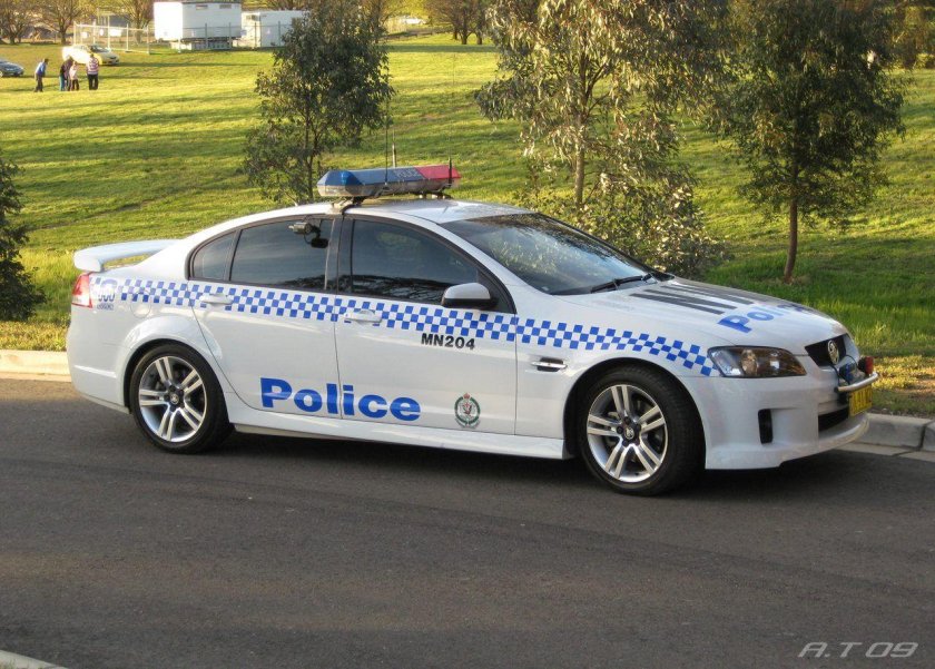 Полицейская машина