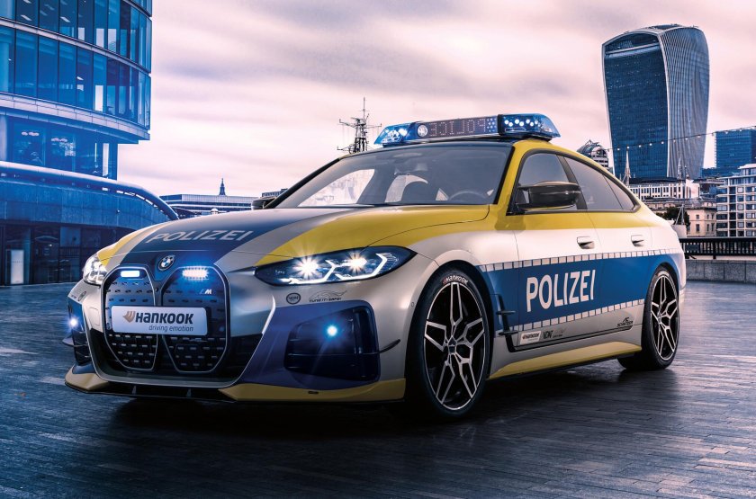 Полицейская машина