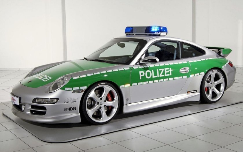 Порше 911 полиция