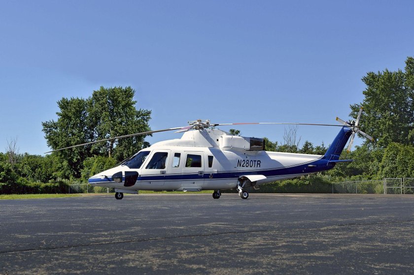 Sikorsky s-76b