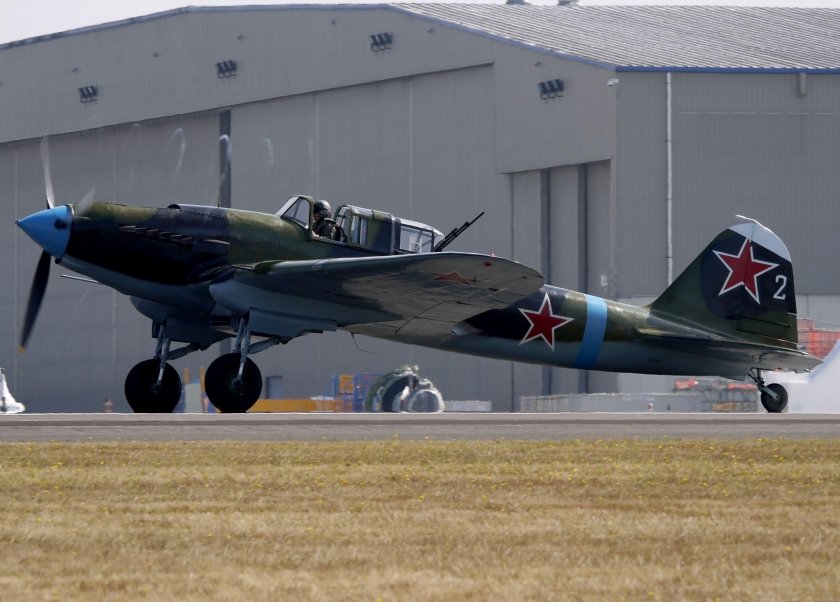 Штурмовик Ильюшин ил-2