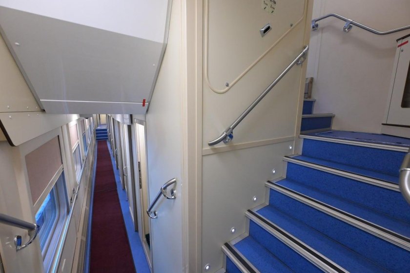 Двухэтажный вагон ржд купе