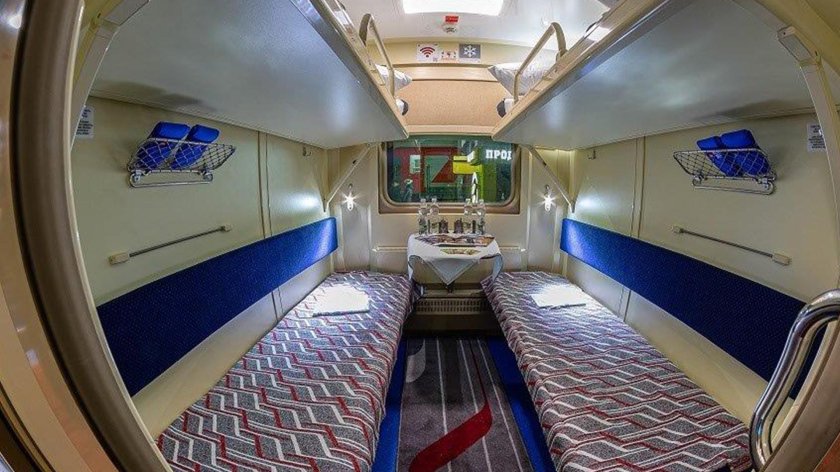 358с поезд двухэтажный