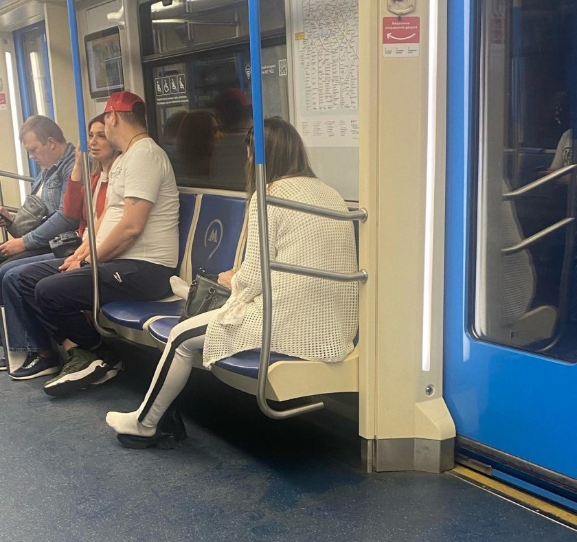 Смешные люди в метро