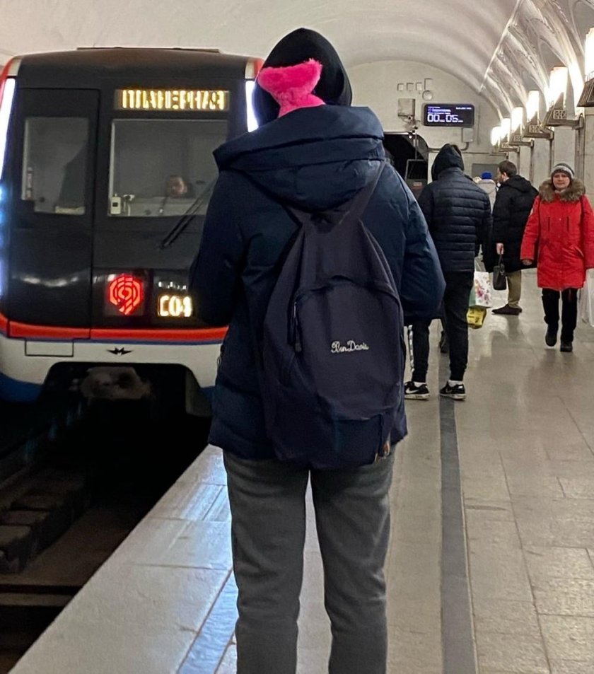 Метро Москва люди модники 2022