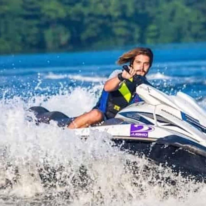 Водный мотоцикл