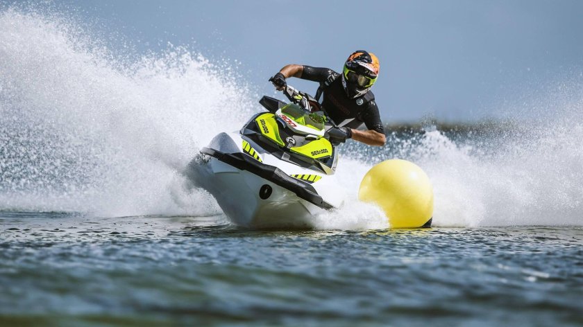 Спортивный гидроцикл