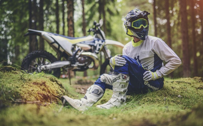 Шлем эндуро Husqvarna