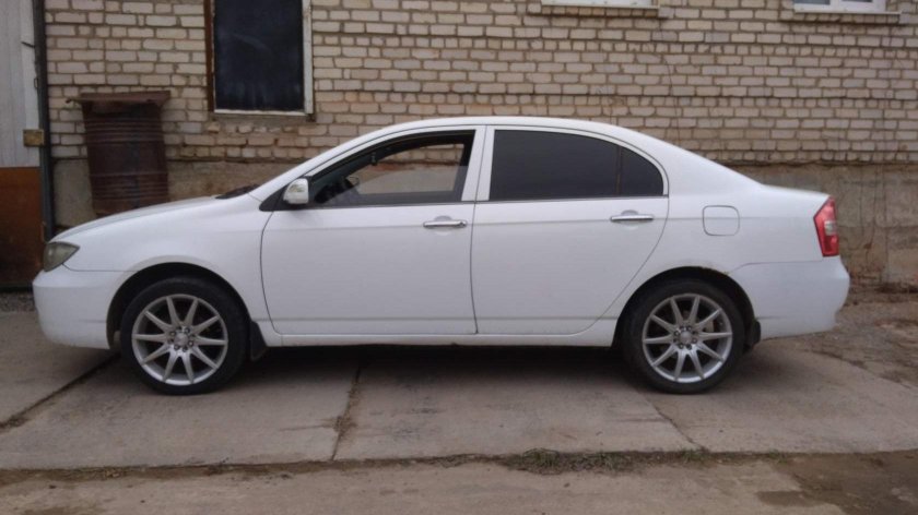 Лифан Солано r16