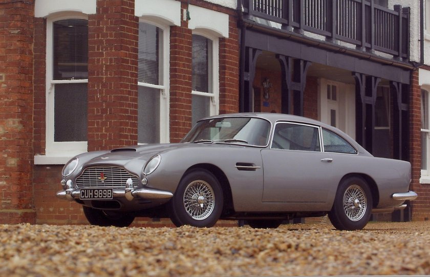 Aston Martin db5 (1963–1965).
