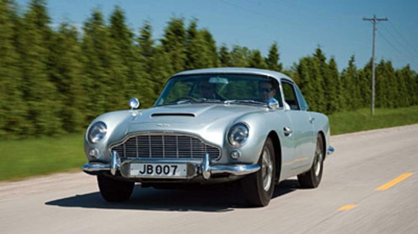 Астон Мартин db5