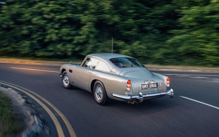 Aston martin db 5