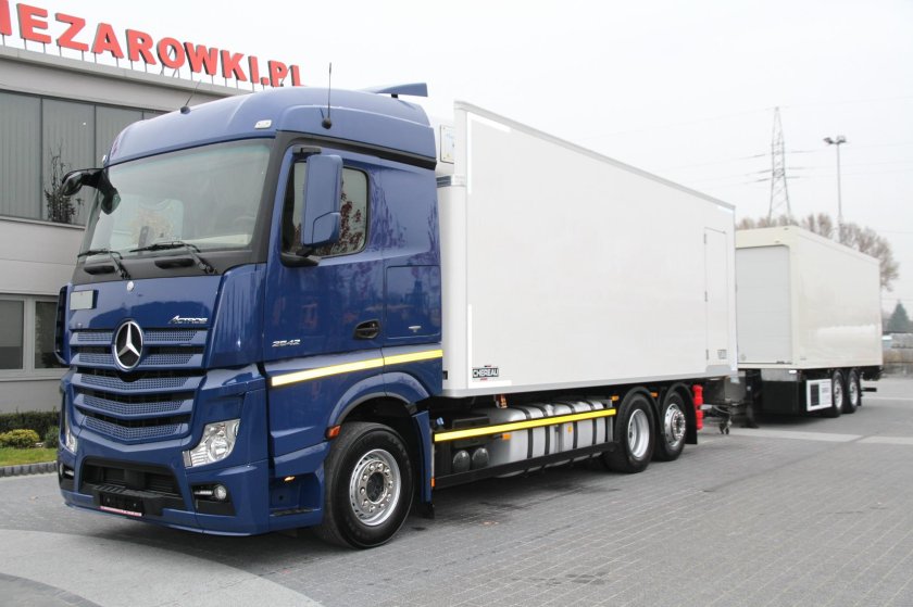 Mercedes-Benz Actros 2542