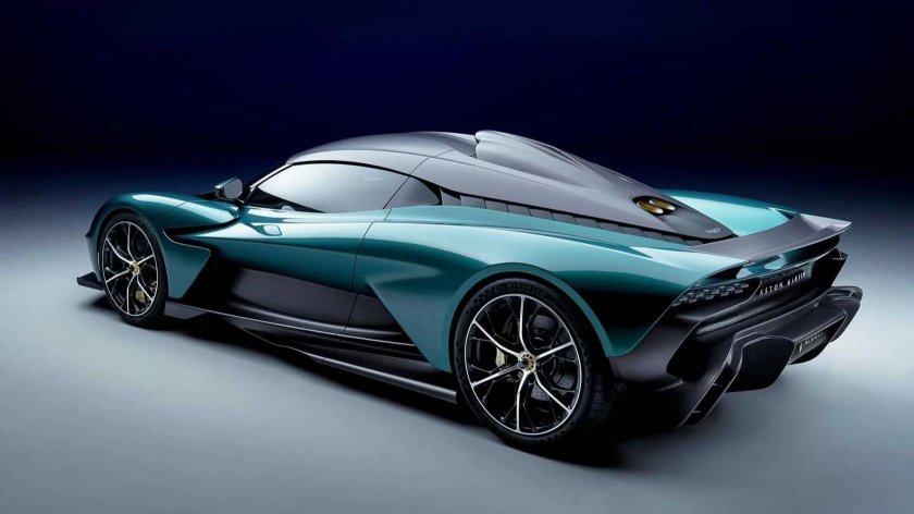 Aston Martin 2022