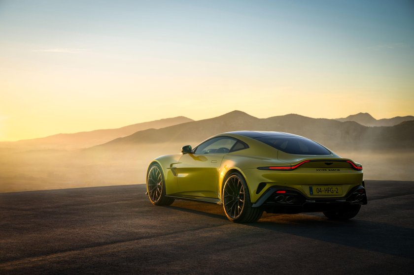 Aston martin vantage 2018