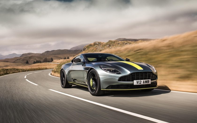 Aston martin db11 amr