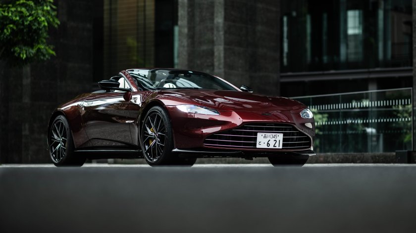 Астон Мартин Vantage