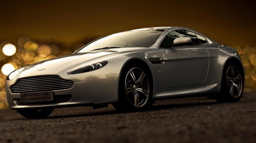 Астон Мартин