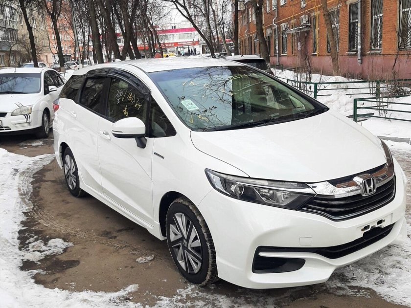 Хонда шаттл гибрид 2015