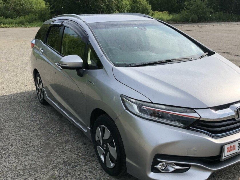 Хонда Шатл 2017г