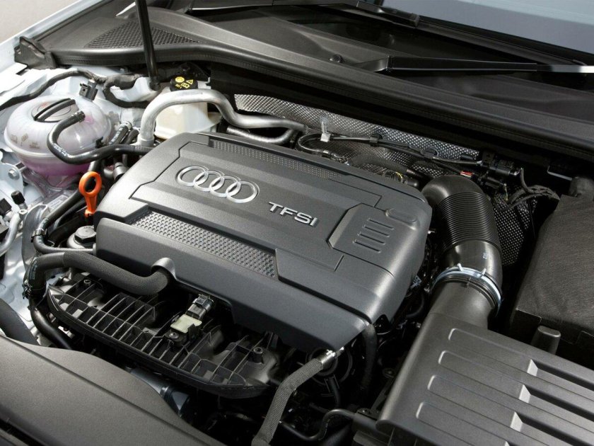 Моторный отсек Ауди а5