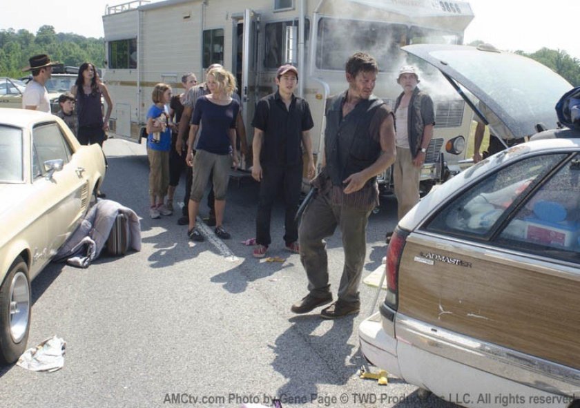 Фильм Ходячие мертвецы 2 часть