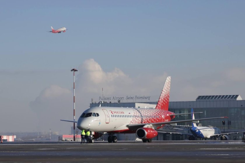 Сухой суперджет 100 россия авиакомпания