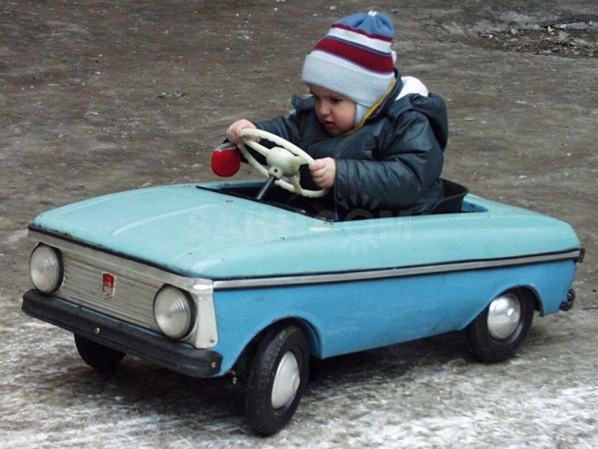 Педальная машинка Урал