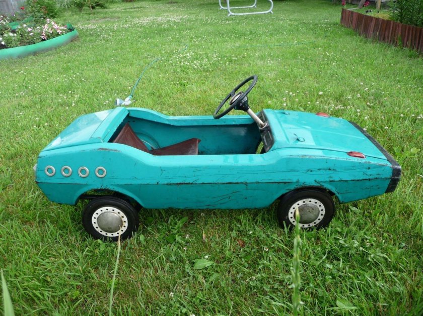 Педальная машина ВАЗ 2108