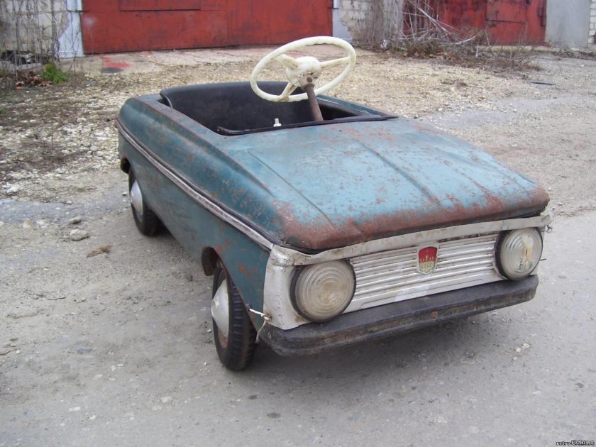Педальный Москвич 2 серии