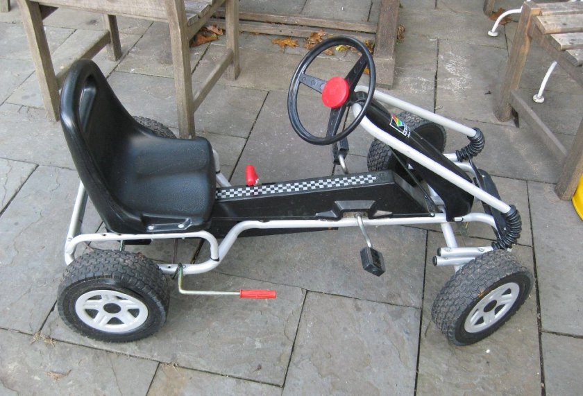 Педальная машина Kettler кетткар