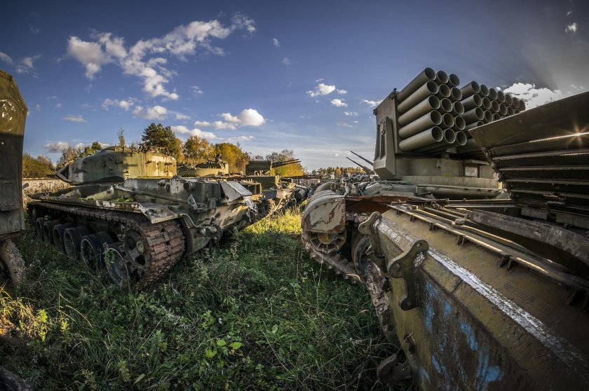 Кладбище военной техники России кладбище в России