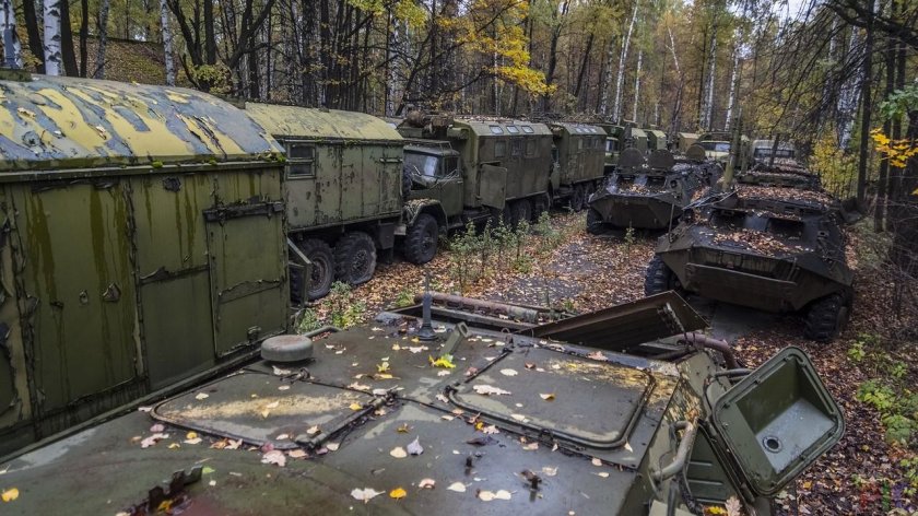 Кладбище заброшенной военной техники, Москва